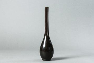 Vase - Vase en cuivre à cou fin (cou déchasse) – boîte