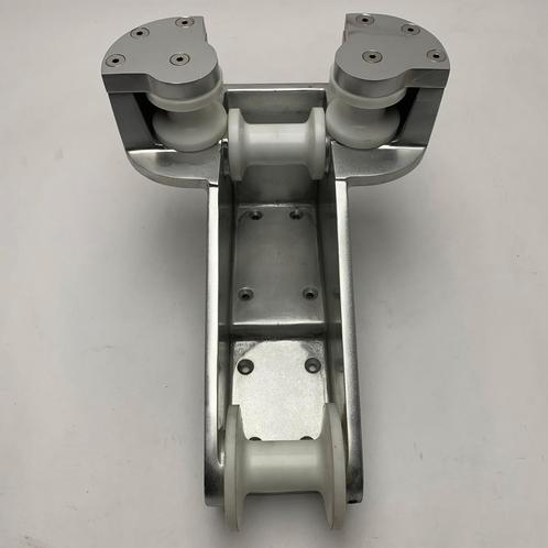 Bieden: Ferretti Yachts aluminium line roller guide, Watersport en Boten, Bootonderdelen, Ophalen of Verzenden