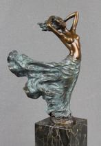 Bronze garanti J.B - Milo (1910-1978) - sculptuur, Een vrouw, Antiek en Kunst