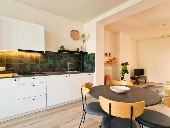 Appartement aan Avenue de la Couronne, Ixelles, Immo, Appartements & Studios à louer