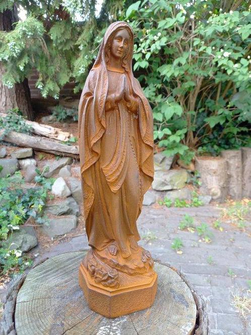 Statue, Saint Mary the Virgin - 38 cm - Fonte, Antiek en Kunst, Antiek | Boeken en Manuscripten