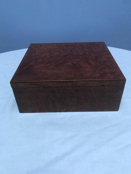 Sieradendoos - notenhout - opbergdoos, Antiek en Kunst, Curiosa en Brocante