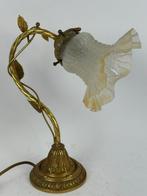 Tafellamp - Matglas - Een messing bloem lamp