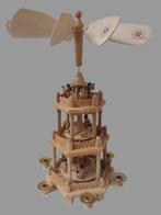 Kerstbeeldje - Draaiende kerstpiramide, 3 verdiepingen - 43
