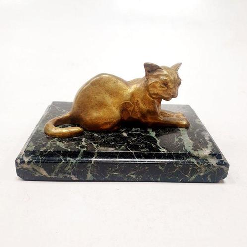 Émile BOURCART (1827- 1900) - sculptuur, Chat couché, Antiek en Kunst, Antiek | Keramiek en Aardewerk