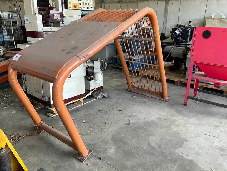 CATERPILLAR Kabine van torenkraan, Doe-het-zelf en Bouw, Sanitair