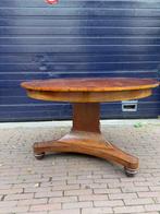 ambachtelijk gemaakt - Eettafel - zware monumentale vorm -, Antiek en Kunst