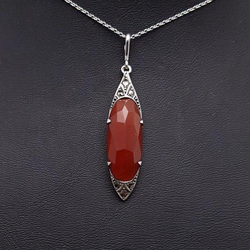 Zilver, Art Deco - Ketting met hanger - Carneool +, Antiek en Kunst, Kunst | Designobjecten