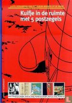 Kuifje in de ruimte met 5 postzegels - 2004, Boeken, Eén stripboek, Verzenden, Zo goed als nieuw, Maricq, Dominique.