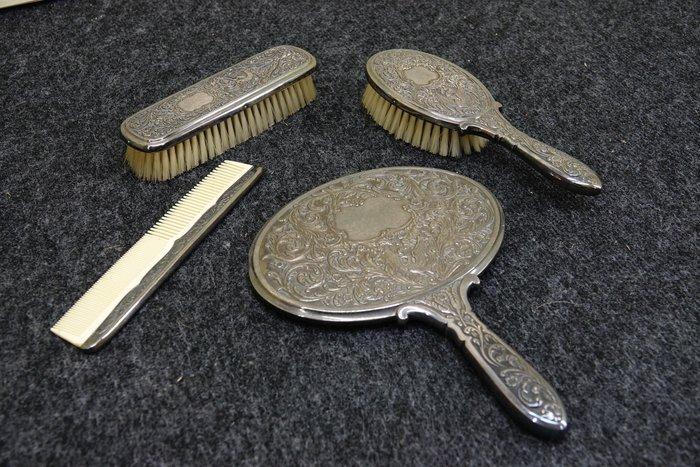 Kam (4) - Verzilverd - verzilverd toilettafelset, Antiek en Kunst, Curiosa en Brocante