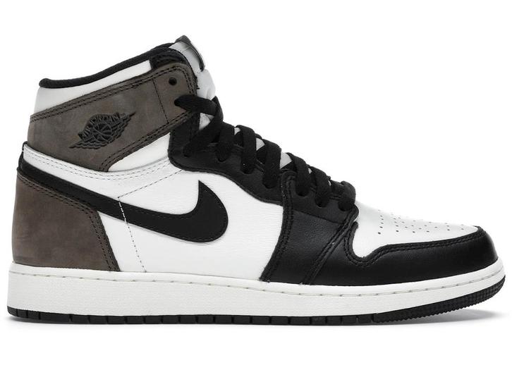 Jordan 1 Retro High Dark Mocha (GS) - Maat 39 EU, Kleding | Heren, Schoenen, Ophalen of Verzenden