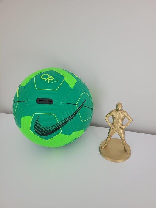 Cristiano Ronaldo. Bal Nike CR7 Academy trainingsbal +, Verzamelen, Overige Verzamelen