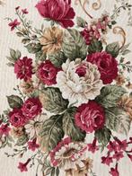 Prachtige tafelkleed voor grote tafels. Geïnspireerd door