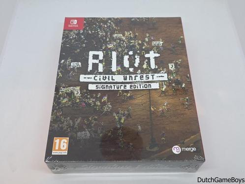Nintendo Switch - Riot: Civil Unrest - Signature Edition - N, Games en Spelcomputers, Games | Nintendo Switch, Gebruikt, Verzenden