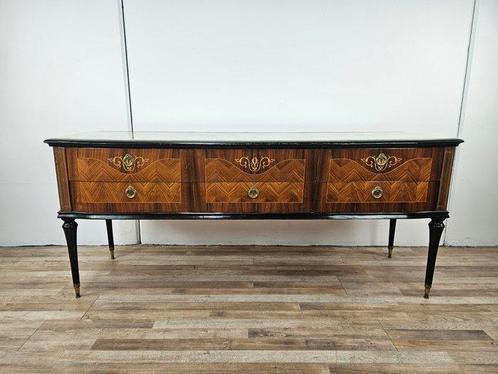 Ladekast - Middeleeuwse houten en messing ladekast met, Antiek en Kunst, Kunst | Designobjecten