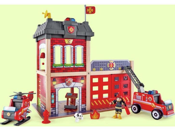 Hape Houten Brandweerkazerne - Brandweerman Sam - Met alarm, Huis en Inrichting, Woonaccessoires | Overige, Zo goed als nieuw