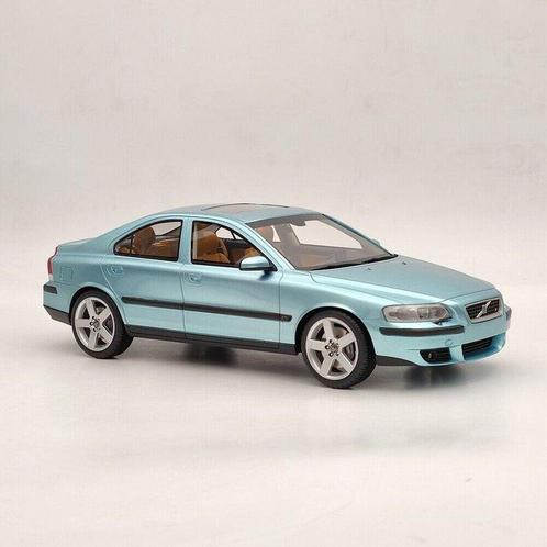 DNA Collectibles 1:18 - Voiture miniature - Volvo S60 R -, Hobby en Vrije tijd, Modelauto's | 1:5 tot 1:12