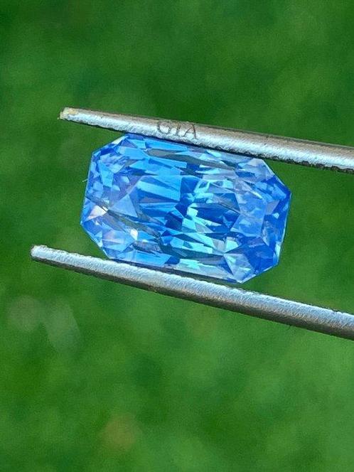 1 pcs Blauw - 6.35 ct, Handtassen en Accessoires, Edelstenen