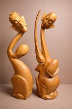 Twee Balinese houtsnijwerken art deco stijl - Statue -, Antiek en Kunst