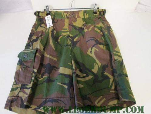 Korte broek camouflage (gebruikt) (Korte broeken, Kleding), Kleding | Heren, Broeken en Pantalons, Nieuw, Verzenden