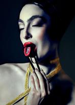 Elena Paraskeva - Eat Me - XL, Antiquités & Art