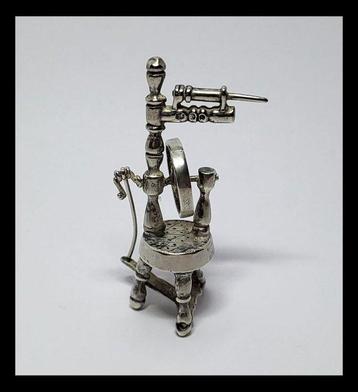 Miniatuur beeldje - Prachtige zilveren miniatuur het