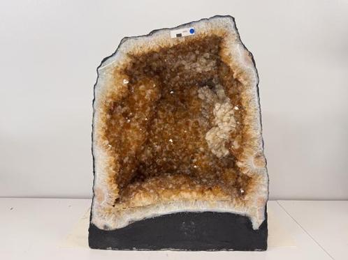 Veiling - Citrien kathedraal geode 34,06 kg, Verzamelen, Mineralen en Fossielen