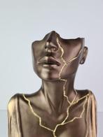 Santicri (1992) - Tired face