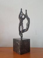 Frans Roymans - Beeld, Leef het leven - 25 cm - brons,