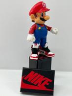 Beeldje - Super Mario - Nike Air Jordan OG Chicago - Plastic, Nieuw