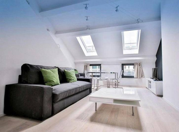 Appartement aan Rue Saint-Jean, Brussels, Immo, Appartementen en Studio's te huur, 50 m² of meer