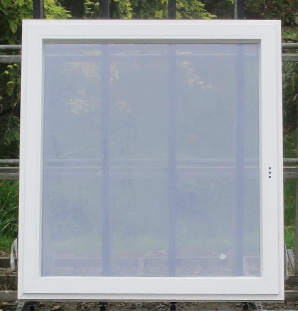 pvc raam , chassis 125 x 135 wit / zwartbruin ral 8022, Doe-het-zelf en Bouw, Raamkozijnen en Schuifdeuren, Inclusief glas, Nieuw