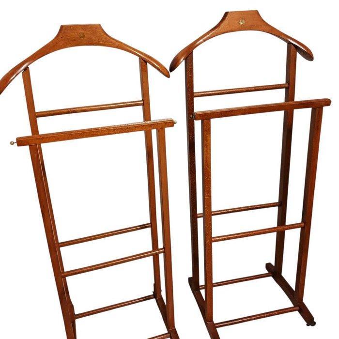 Fratelli Reguitti - Dressboy (2) - Beuken, Antiek en Kunst, Antiek | Meubels | Stoelen en Sofa's