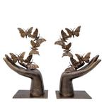 Figurine - Buttefly release - Bronze