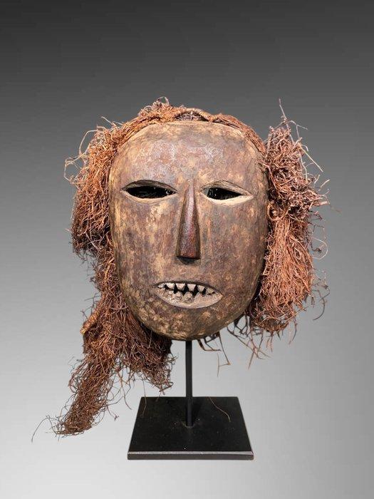 masque kumu - oud masker kumu - kumu - DR Congo, Antiek en Kunst, Kunst | Niet-Westerse kunst
