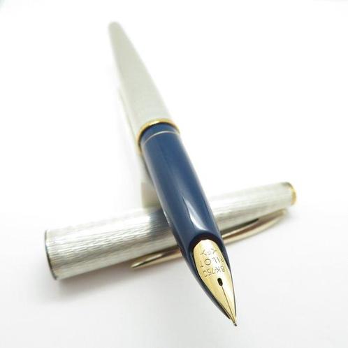 Pilot - Elite (silver and blue) - 18K gold nib (F) - Vulpen, Verzamelen, Pennenverzamelingen