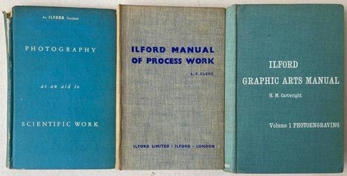 Verschillende auteurs - Drie boeken over Ilford producten. -, Audio, Tv en Foto, Fotocamera's Analoog