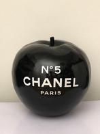 GF Exclusives - Chanel Apple XL, Antiek en Kunst