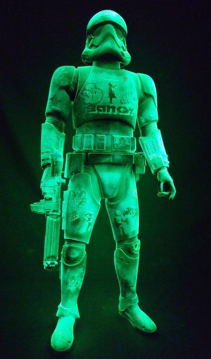 Fictional World (1980) - Banksy´s Star Styletrooper Wars, Antiek en Kunst, Kunst | Designobjecten