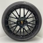 Porsche Cayenne(E3) 22 RS Spyder Unizwart met Pirelli banden, 315 mm, Banden en Velgen, Gebruikt, Personenwagen