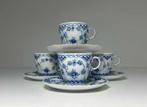 Royal Copenhagen - Tasse à café - Blue Fluted Full Lace, Antiek en Kunst