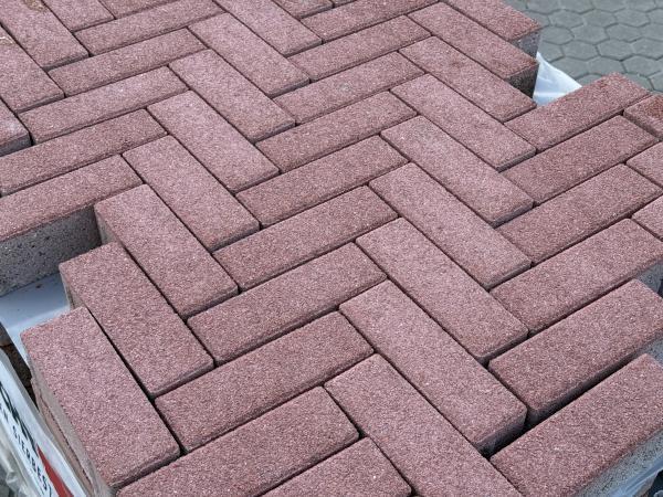 Veiling - 8 M2 Betonsteen Rood Met Facet 21x6,8x8 Cm, Tuin en Terras, Tegels en Klinkers, Nieuw