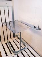 Bijzettafel - Vintage medische tafel, likeurglaskast -