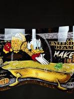 Mike Blackarts - Donald Duck - Make Money Sculpture