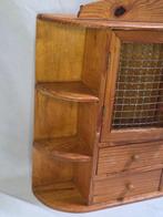 Kast - Hout - Houten Kastje - Belgisch Vakmanschap