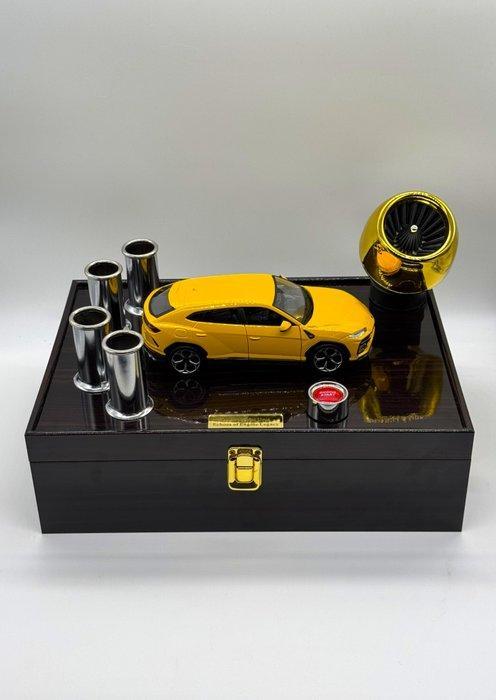 1:24 - Voiture de sport miniature - Lamborghini Urus Pure, Hobby en Vrije tijd, Modelauto's | 1:5 tot 1:12