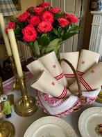 6 vroege 20e-eeuwse theedoeken met initialen M. - Textiel -