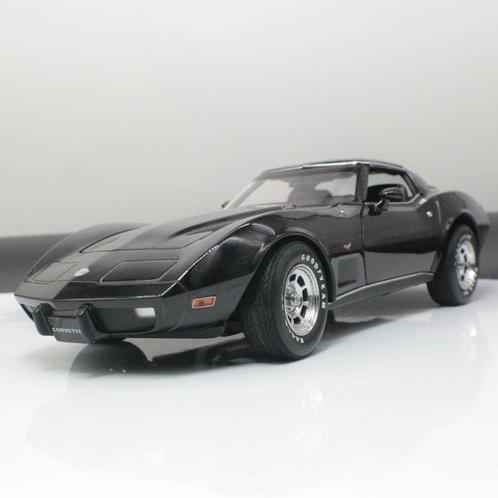 UT - 1:18 - The 25TH Anniversary Corvette Singray  (1978), Hobby & Loisirs créatifs, Voitures miniatures | 1:5 à 1:12