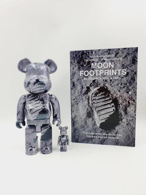 Nasa x Medicom Toy - Be@rbrick x Nasa  Moon Foot Prints, Antiek en Kunst, Kunst | Schilderijen | Modern