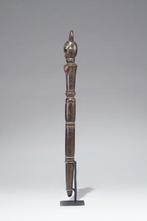 Een houten beeld. - Toma - Liberia (Zonder minimumprijs)